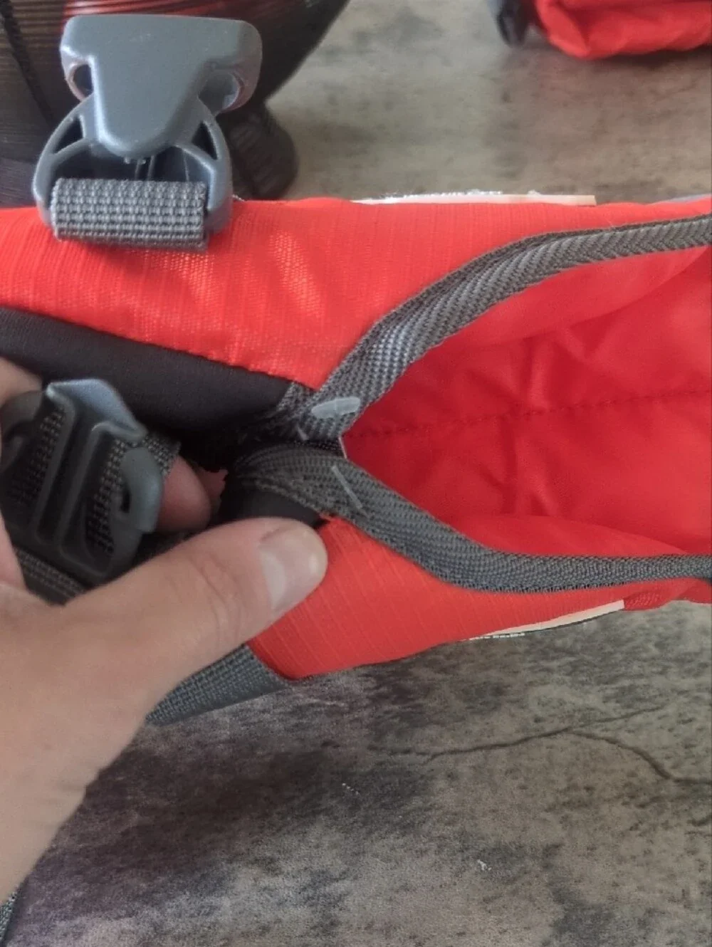 NWT Outward Hound Dog Life Jacket with Velcro & Buckle Straps